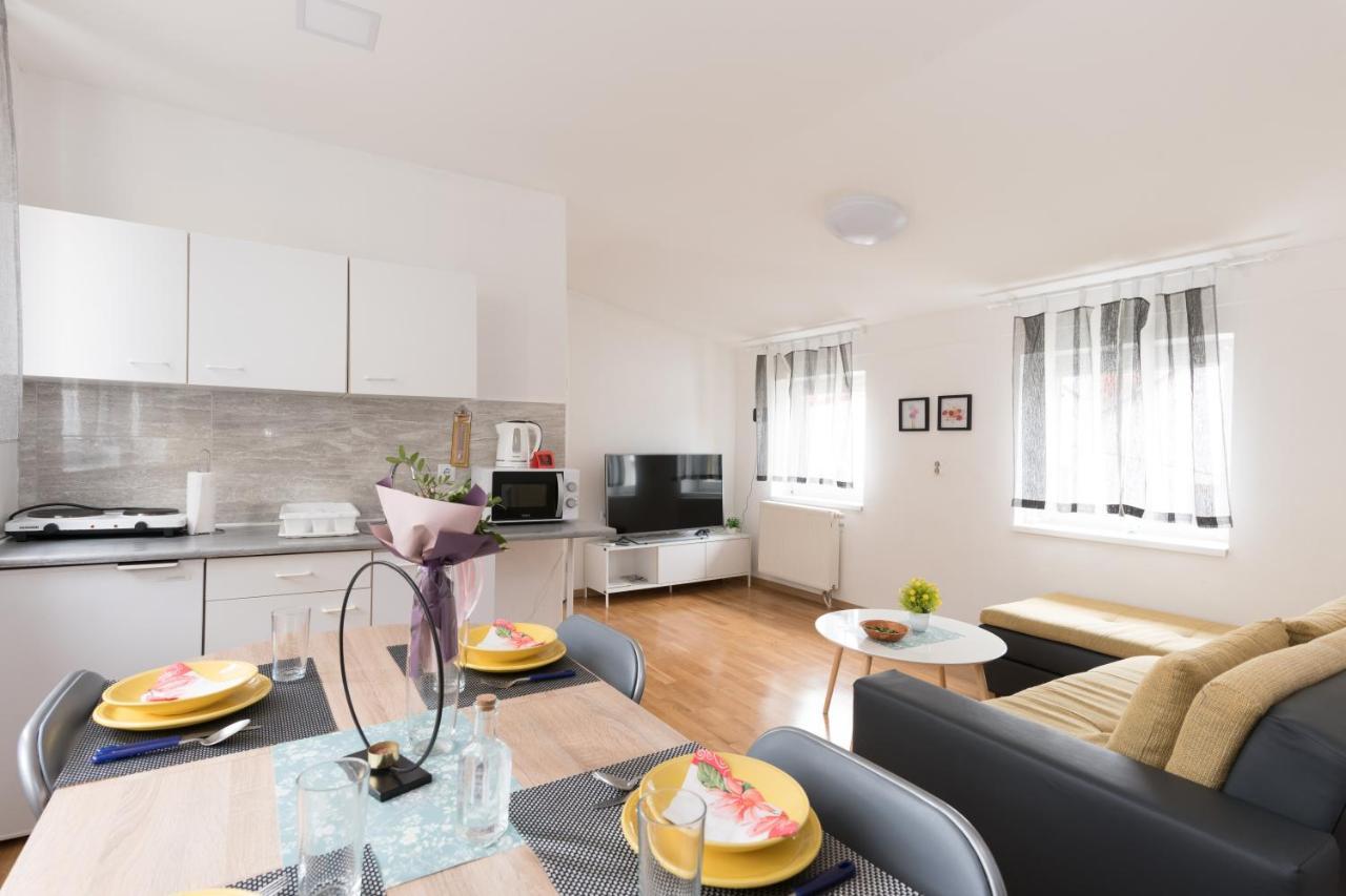 Apartmani Kod Marka Пожега Экстерьер фото