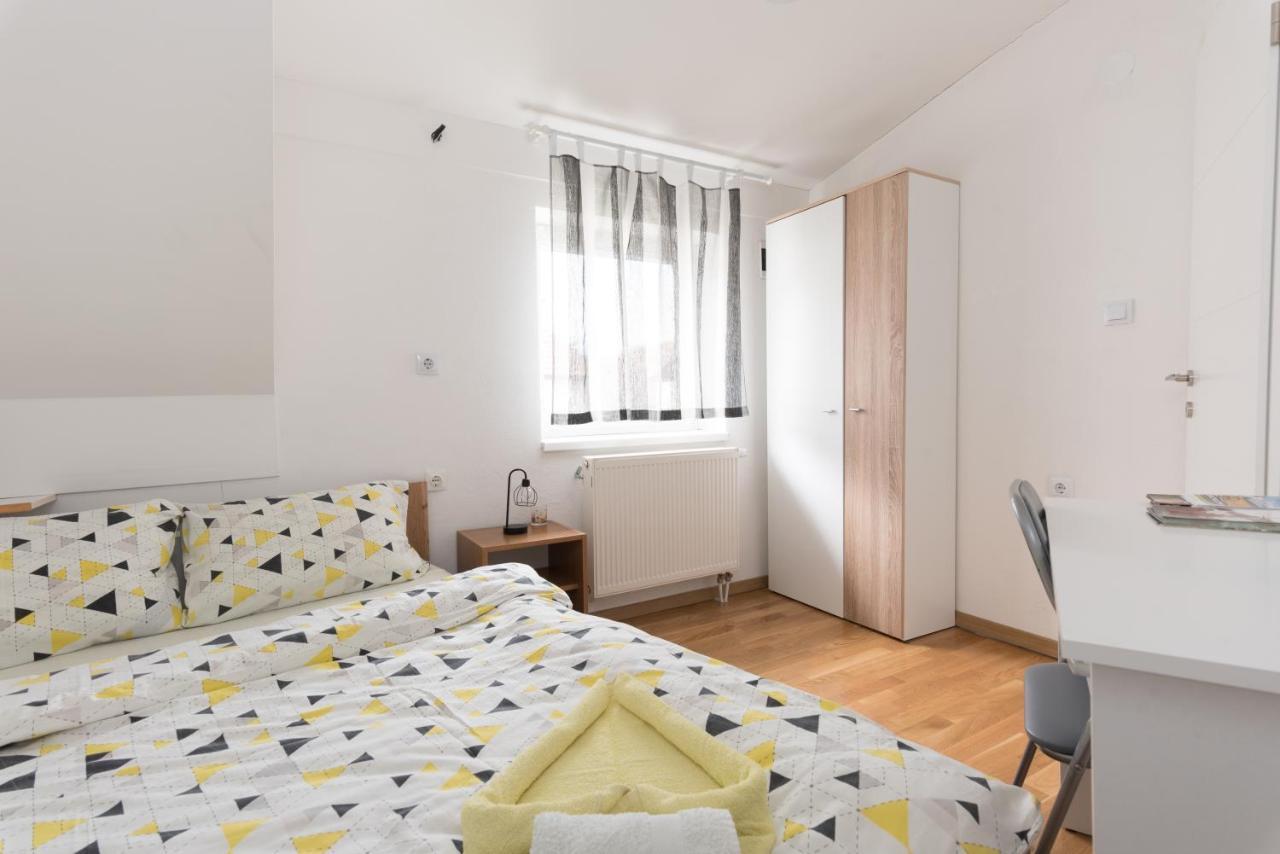 Apartmani Kod Marka Пожега Экстерьер фото